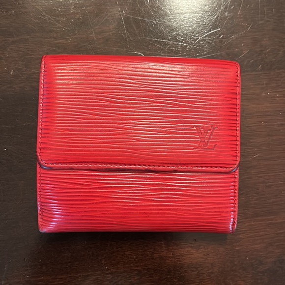 Authentic Louis Vuitton Red Epi compact wallet - Picture 2 of 12